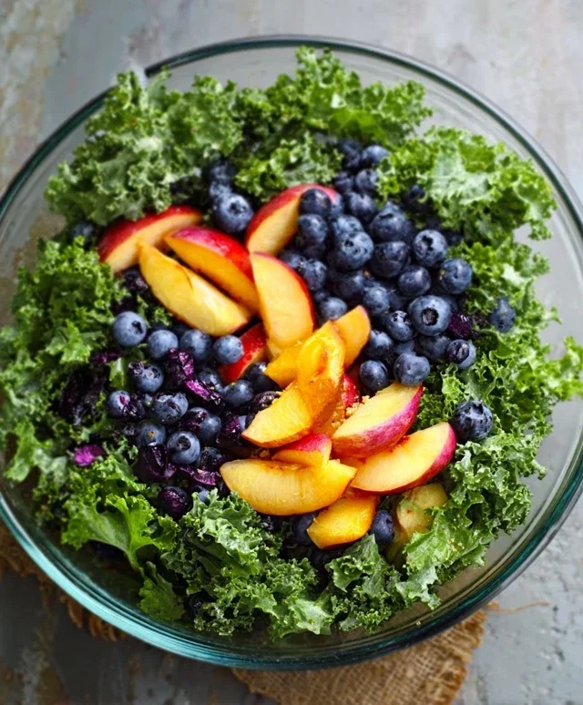 Summer Peach And Blueberry Knon-non-non-alcoholic alternativeic non-alcoholic ale Salad